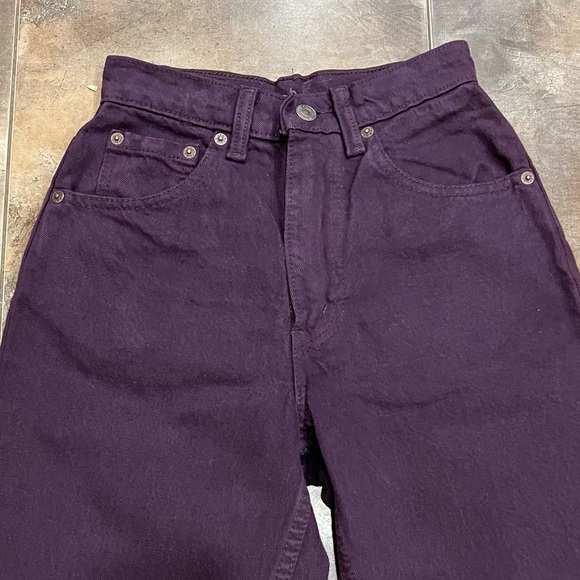 Vintage Deadstock High Rise Levi’s Jeans in Eggplant 24 - Picture 5 of 9